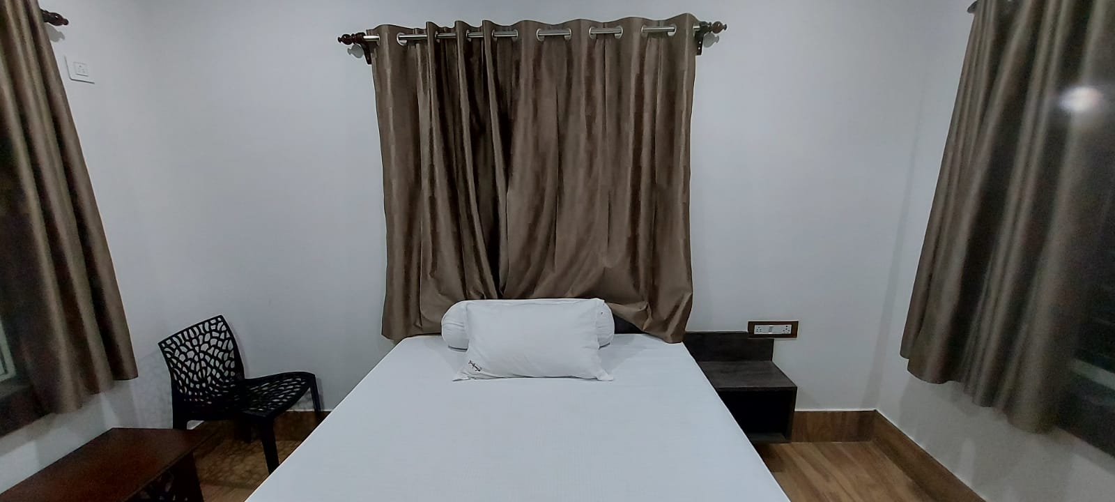 Premium Room with Bathtub